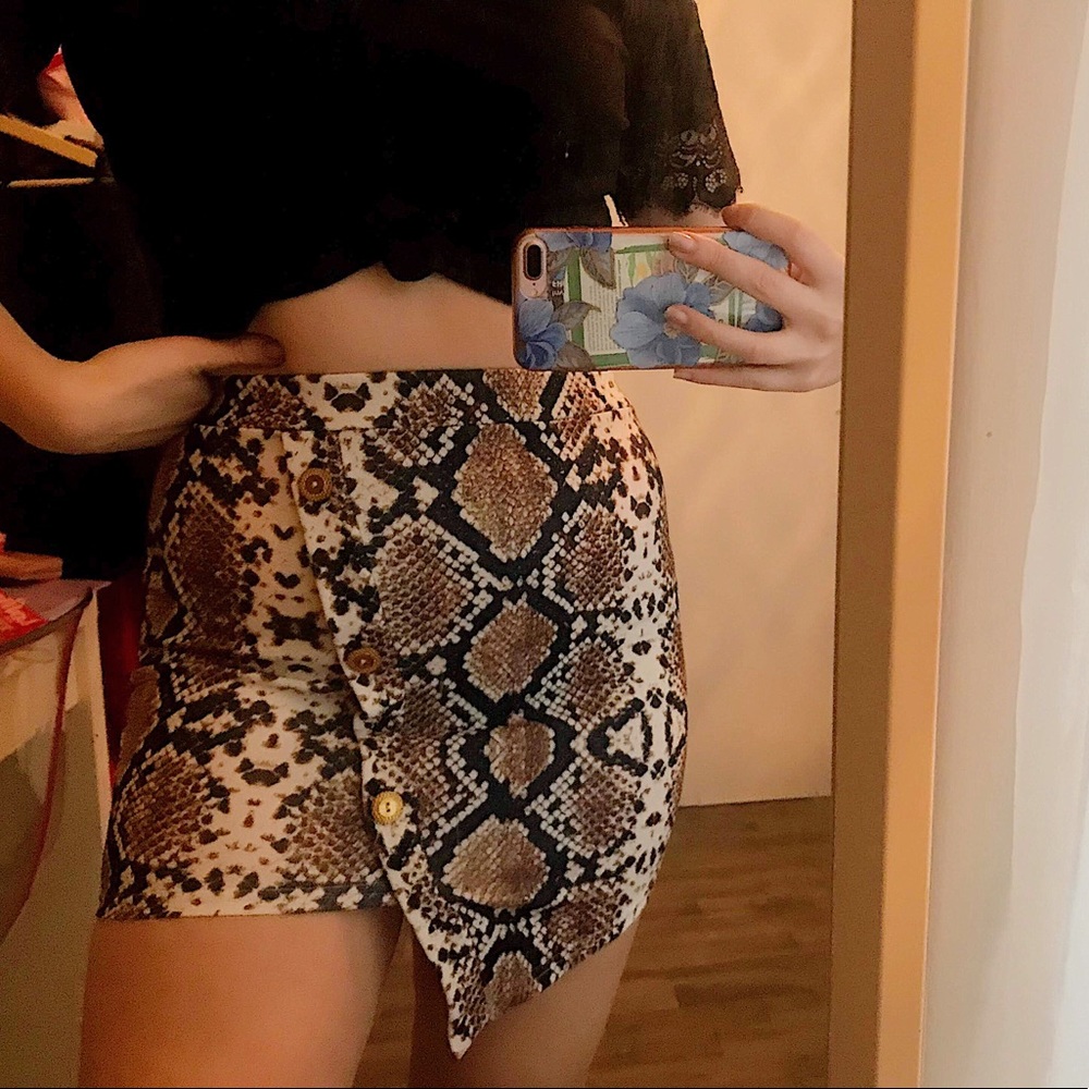 Snake Print Asymmetrical Skirt